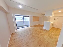 東京メトロ日比谷線 六本木駅 徒歩4分の賃貸マンション 2階ワンルームのリビング/ダイニング