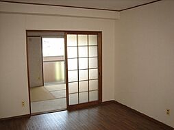 名古屋市営鶴舞線 上小田井駅 徒歩11分の賃貸マンション 4階2DKのリビング/ダイニング