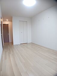 ヒカルサ豊橋佐藤I 203 2階1LDKのリビング/ダイニング