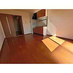 三岐鉄道北勢線 麻生田駅 徒歩4分の賃貸テラスハウス 1階2LDKのリビング/ダイニング