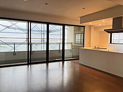 グランスイートブルー　ベイフロントタワー