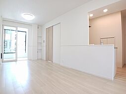 カミーノ　アムレト　II 103 1階1LDKのリビング/ダイニング