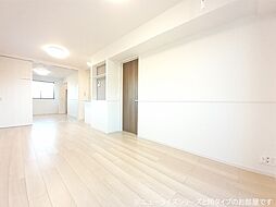 スクエアガーデン 201