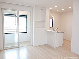 クルールＤ 204 2階1LDKのリビング/ダイニング