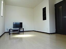 クレイノショコラーデ 101 1階1Kのリビング/ダイニング