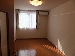 レオパレス里 2階1Kのリビング/ダイニング