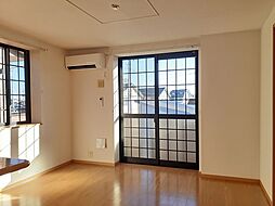 シャルマン・ドゥ・ヴィラＢ 201 2階2LDKのリビング/ダイニング