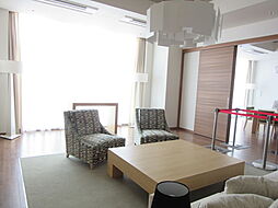 都営大江戸線 西新宿五丁目駅 徒歩7分の賃貸マンション 24階1LDKのリビング/ダイニング