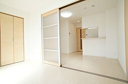 JR南武線 小田栄駅 徒歩11分の賃貸マンション 1階1LDKのリビング/ダイニング