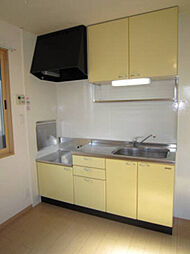 上毛電気鉄道 東新川駅 徒歩9分の賃貸アパート 2階2LDKのリビング/ダイニング