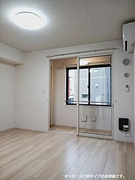 カルムコリーヌ 103 1階1Kのリビング/ダイニング