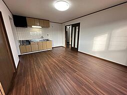 JR東海交通城北線 比良駅 徒歩27分の賃貸マンション 4階3LDKのリビング/ダイニング