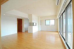 東京メトロ有楽町線 豊洲駅 徒歩5分の賃貸マンション 8階3LDKのリビング/ダイニング