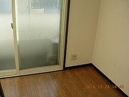 マディスンハイツ 202 2階ワンルームのリビング/ダイニング