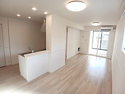 カーサ　ソラーナ 101 1階1LDKのリビング/ダイニング