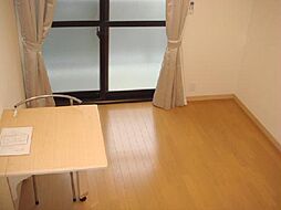 名鉄常滑線 尾張横須賀駅 徒歩13分の賃貸マンション 1階1Kのリビング/ダイニング