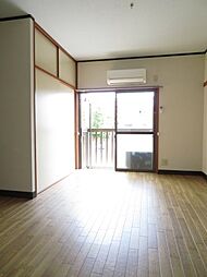 クリームハイツ 202 2階1Kのリビング/ダイニング