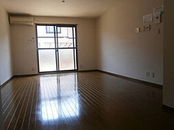 ロイヤルガーデン　壱〜七番館 2102 1階3LDKのリビング/ダイニング