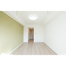 ＥｓＴＲＵＴＨ　ＭＡＧＯＭＥ 105