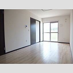 Wing Heights 外山 102 1階3LDKのリビング/ダイニング