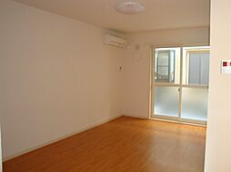 アムール 1階1LDKのリビング/ダイニング