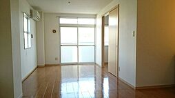 アクティブオノマ 1階1LDKのリビング/ダイニング