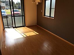 ＲＵＩＮＳ・ＨＩＬＬ（ルインズ・ヒル） 2階1LDKのリビング/ダイニング