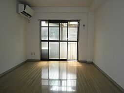 リーヴェＳＫ 103 1階1DKのリビング/ダイニング