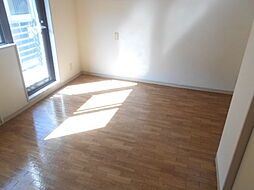 京王相模原線 京王多摩センター駅 徒歩15分の賃貸マンション 1階ワンルームのリビング/ダイニング