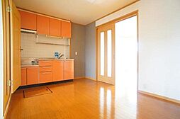 ソーレ・レヴァンテ　Ａ 101 1階2DKのリビング/ダイニング