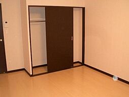 レオネクストエルーセラハイツ 201 2階1Kのリビング/ダイニング