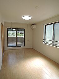 グランツ　ポプラ高尾 303 3階1LDKのリビング/ダイニング