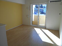 京王線 聖蹟桜ヶ丘駅 徒歩9分の賃貸アパート 1階ワンルームのリビング/ダイニング