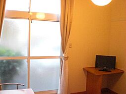 レオパレスホワイト　バーチ 201 2階1Kのリビング/ダイニング