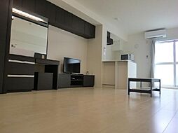 多摩都市モノレール 万願寺駅 徒歩24分の賃貸マンション 3階ワンルームのリビング/ダイニング