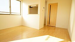 カーサ　ファミリア 206 2階2LDKのリビング/ダイニング