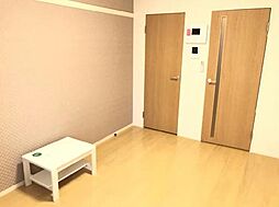 クレイノコスモ　ウーノ 103 1階1Kのリビング/ダイニング