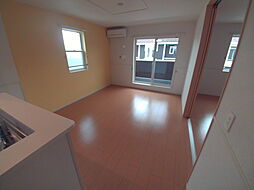 近鉄名古屋線 北楠駅 徒歩8分の賃貸アパート 2階2LDKのリビング/ダイニング