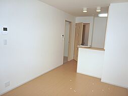 阪急箕面線 桜井駅 徒歩6分の賃貸アパート 1階1LDKのリビング/ダイニング