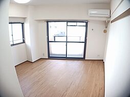 プチメゾン矢田 201 2階1Kのリビング/ダイニング