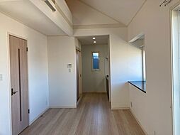 東急田園都市線 江田駅 徒歩10分の賃貸アパート 2階1LDKのリビング/ダイニング