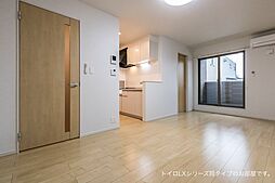 ヴェルデ令和 205 2階1LDKのリビング/ダイニング