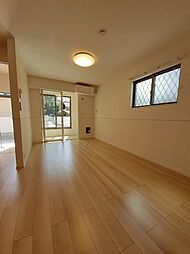 ロシェ・ジャルダン 101 1階1LDKのリビング/ダイニング