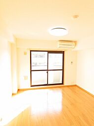 ファインロイテII 203 2階ワンルームのリビング/ダイニング