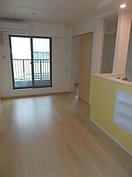 オアゾ福知山 205 2階2LDKのリビング/ダイニング