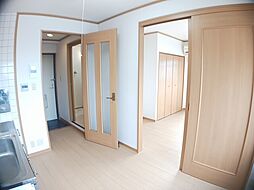 南海高野線 金剛駅 徒歩23分の賃貸マンション 4階1DKのリビング/ダイニング