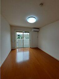 JR八高線 箱根ケ崎駅 徒歩2分の賃貸アパート 2階1Kのリビング/ダイニング