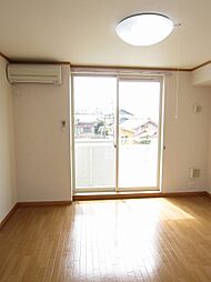 ウッドイン3番館 202 2階1LDKのリビング/ダイニング