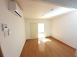 メゾンジオワイユ2 1階1LDKのリビング/ダイニング