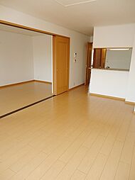 サンリット　タウンＢ 202 2階2LDKのリビング/ダイニング